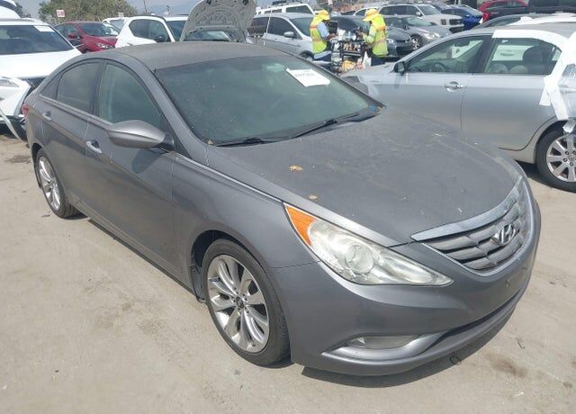 2011 HYUNDAI Sonata