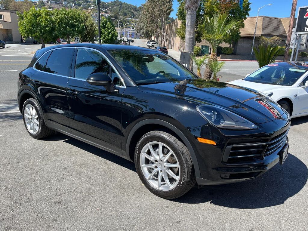 2020 PORSCHE Cayenne
