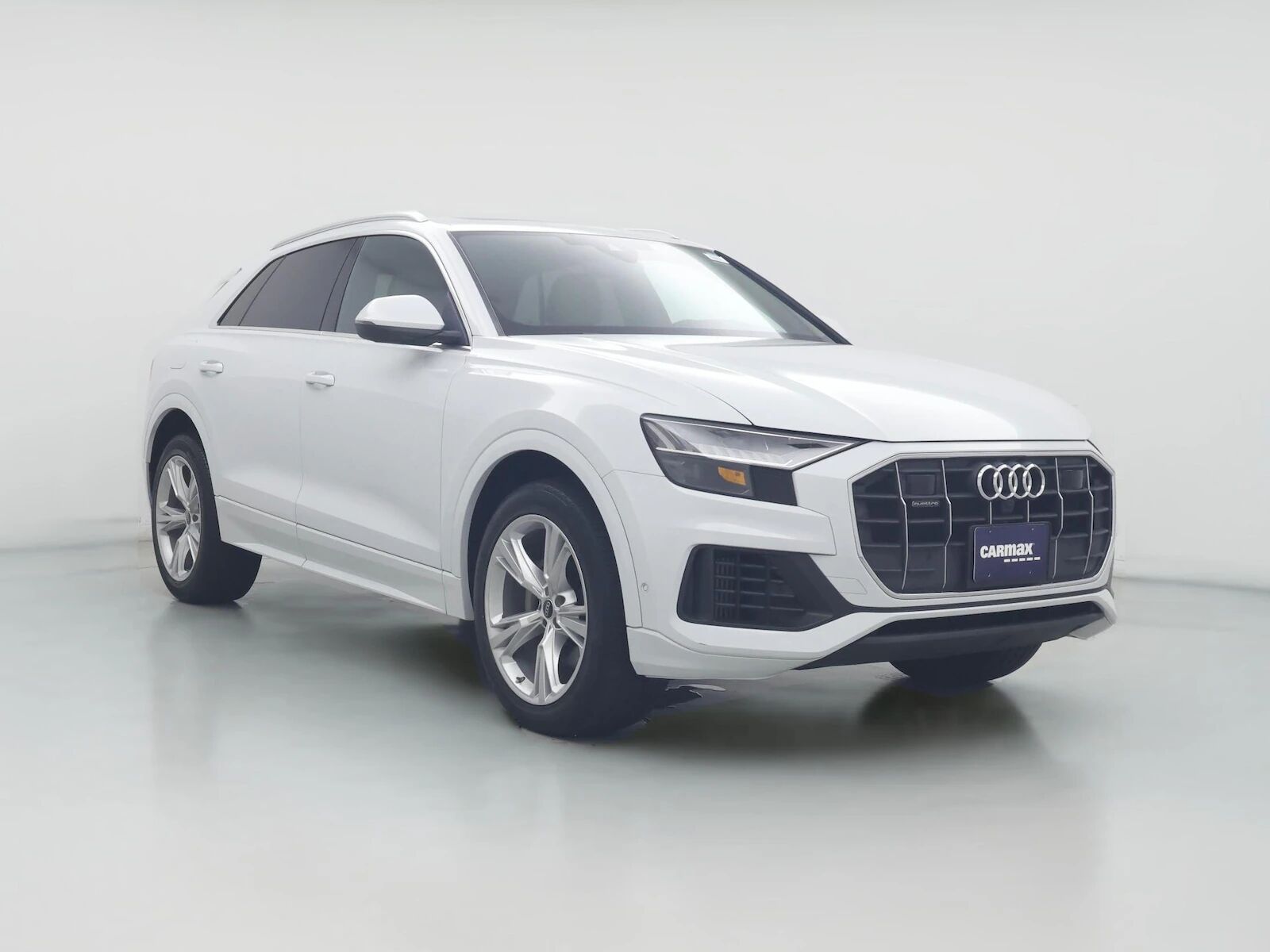 2023 AUDI Q8