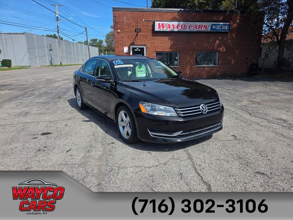2012 VOLKSWAGEN Passat