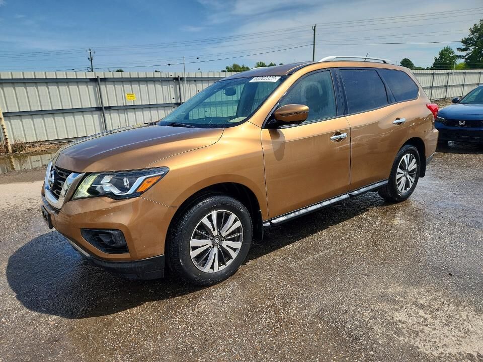 2017 NISSAN Pathfinder