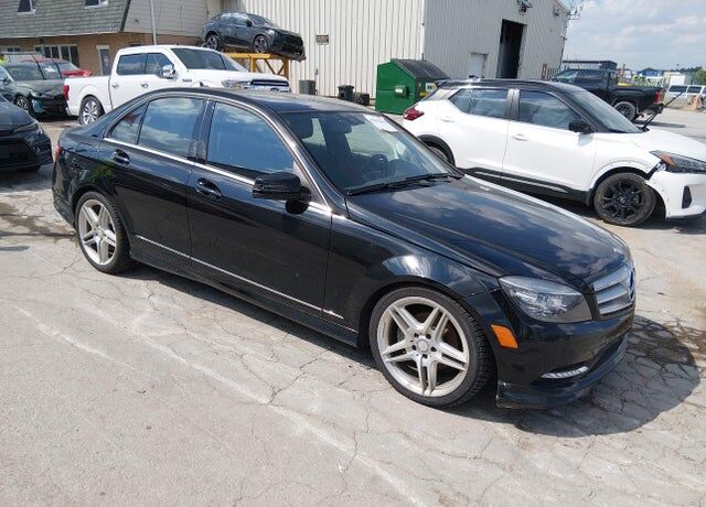 2011 MERCEDES-BENZ C-Class