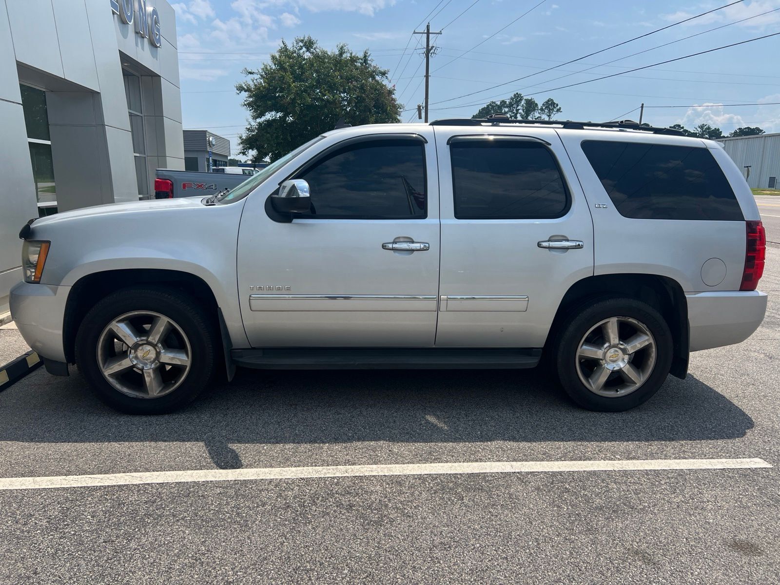 2012 CHEVROLET Tahoe