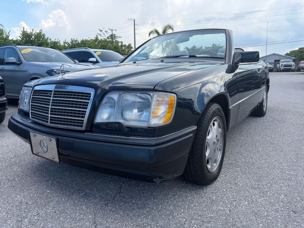1995 MERCEDES-BENZ E-Class