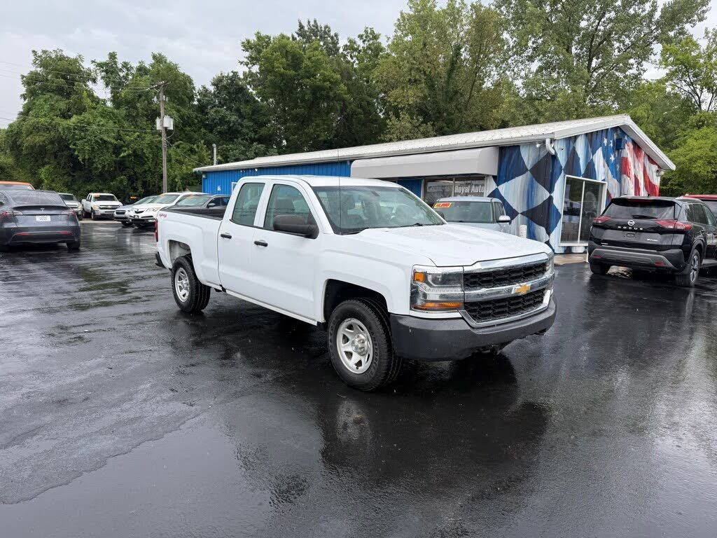 2017 CHEVROLET Silverado
