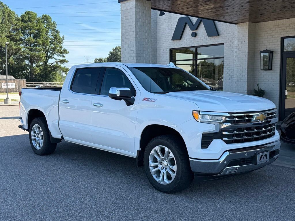 2023 CHEVROLET Silverado