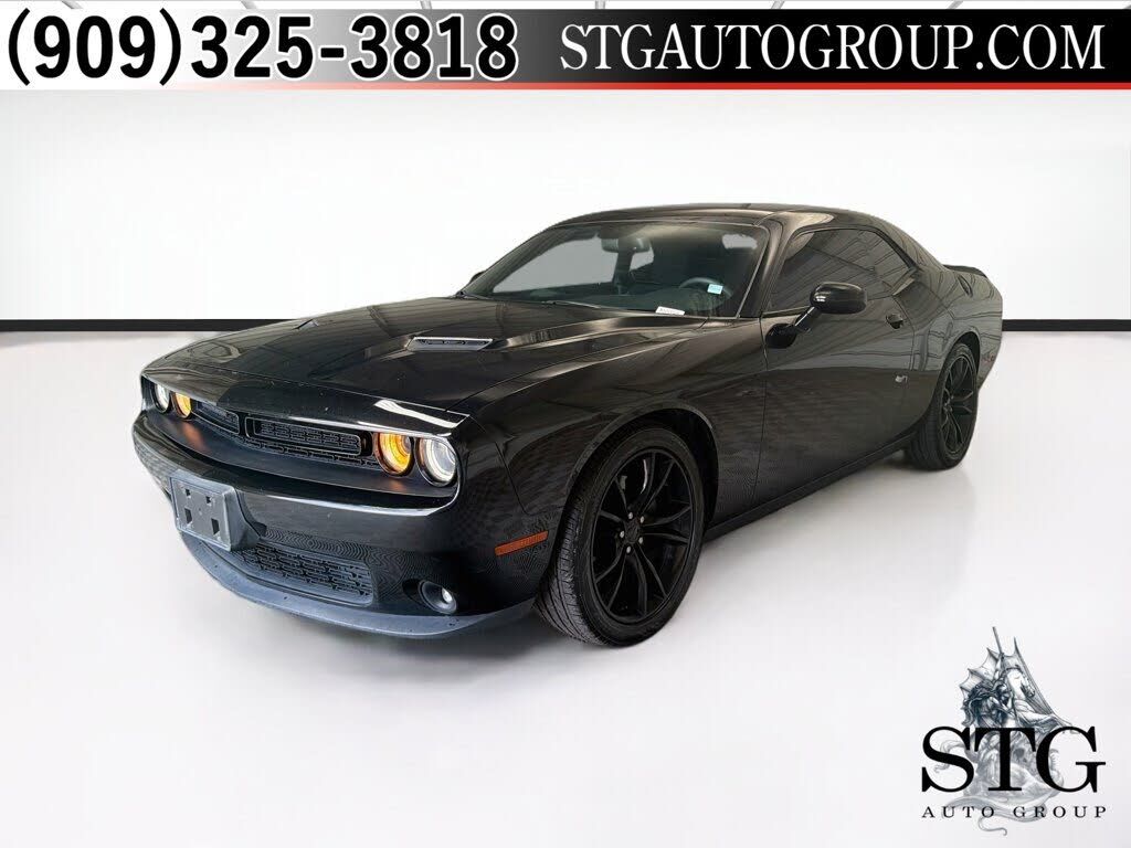 2016 DODGE Challenger