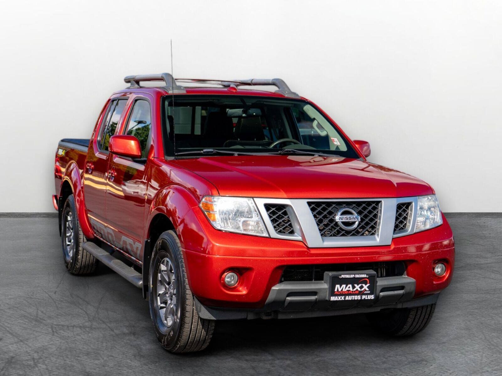 2017 NISSAN Frontier