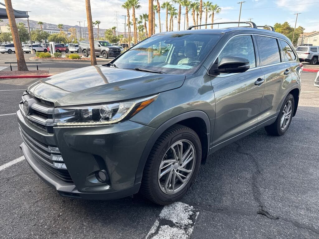 2018 TOYOTA Highlander
