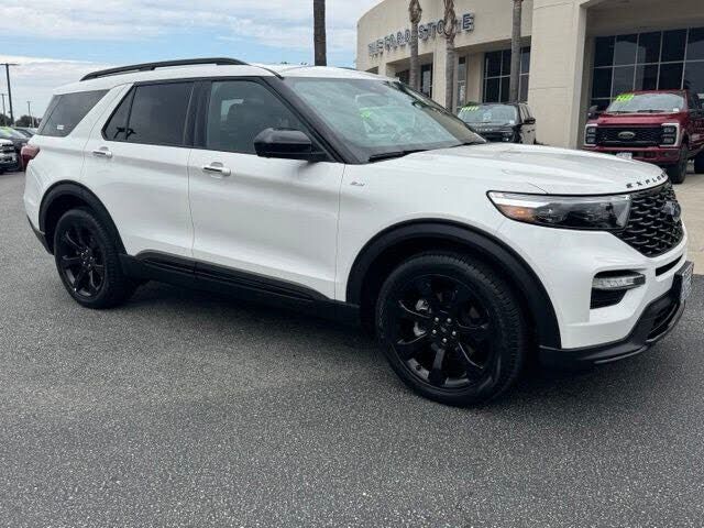 2023 FORD Explorer