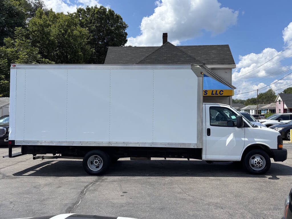 2014 GMC Savana