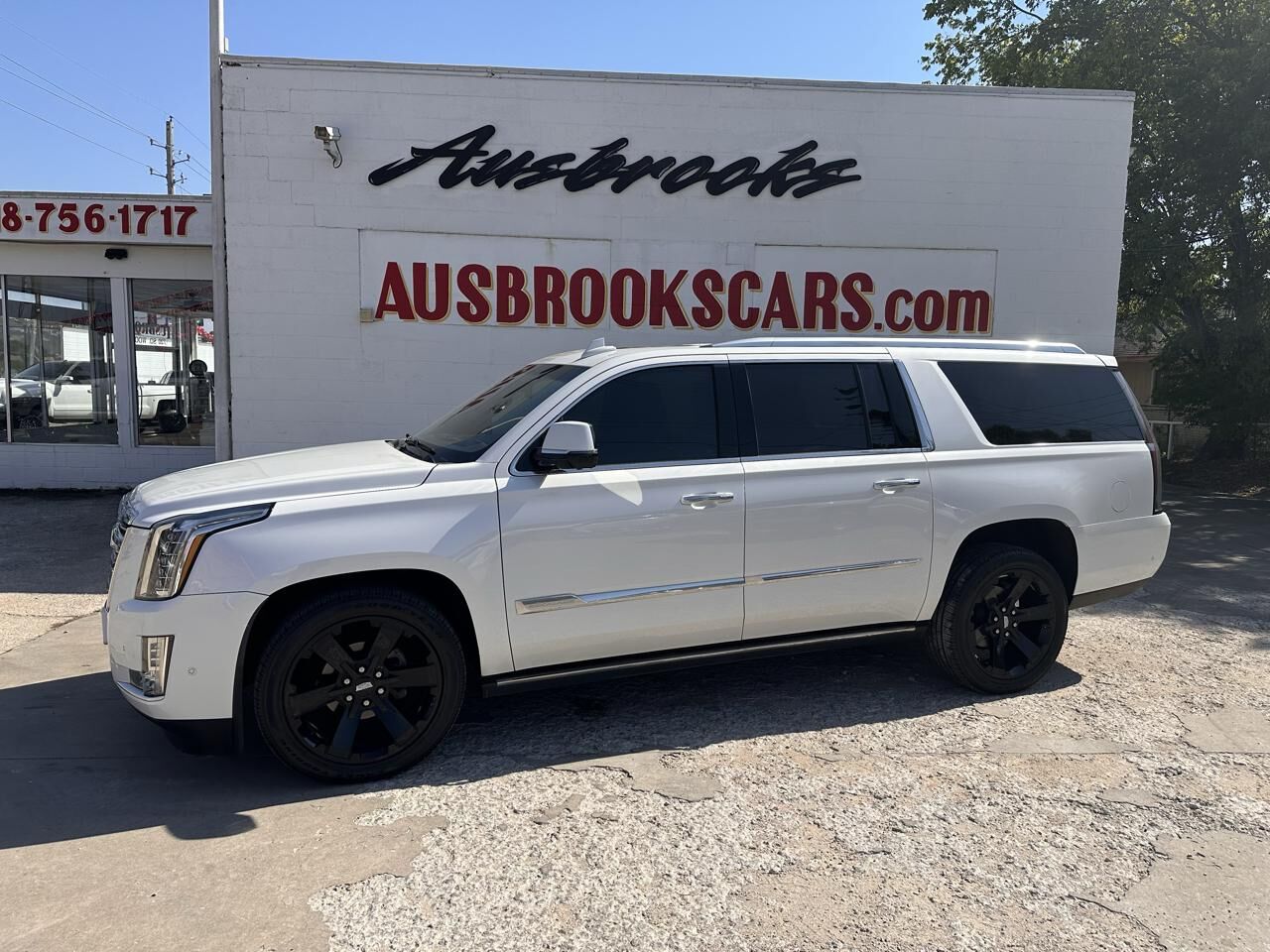 2017 CADILLAC Escalade ESV