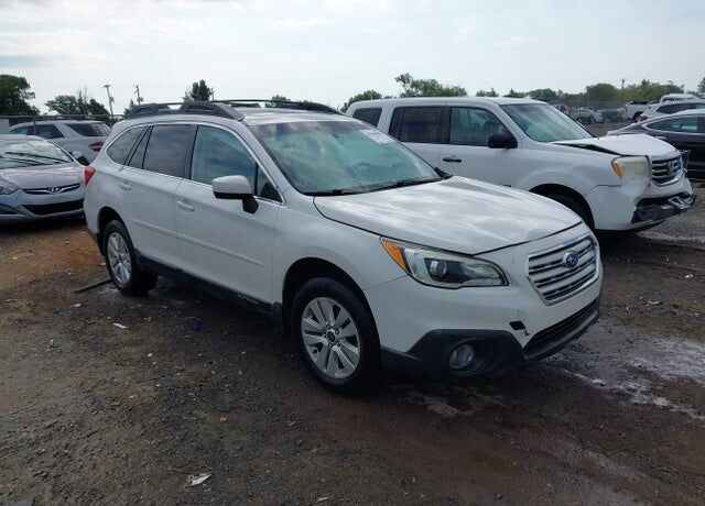 2015 SUBARU Outback