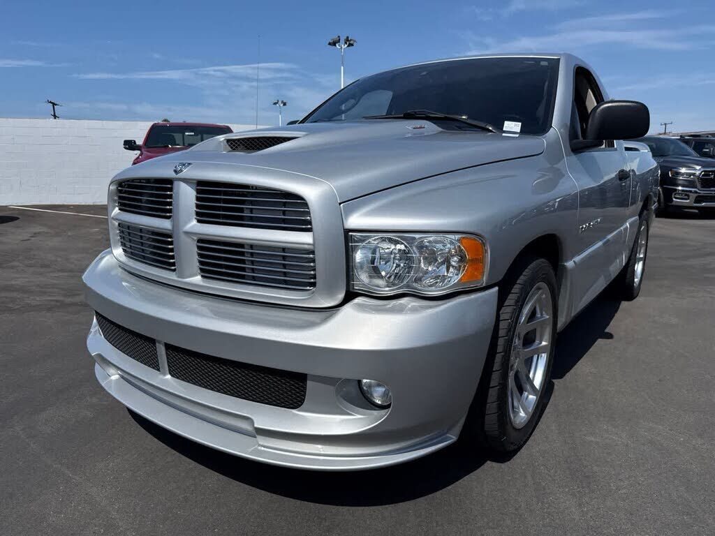 2004 DODGE Ram