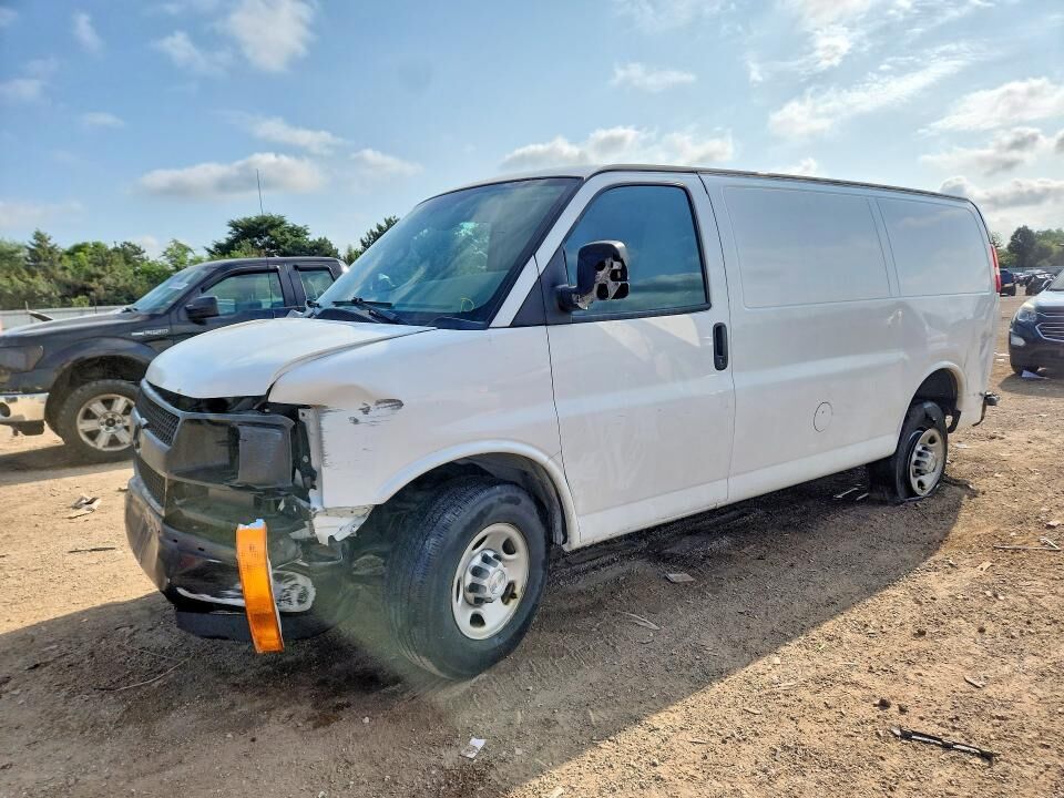 2017 CHEVROLET Express