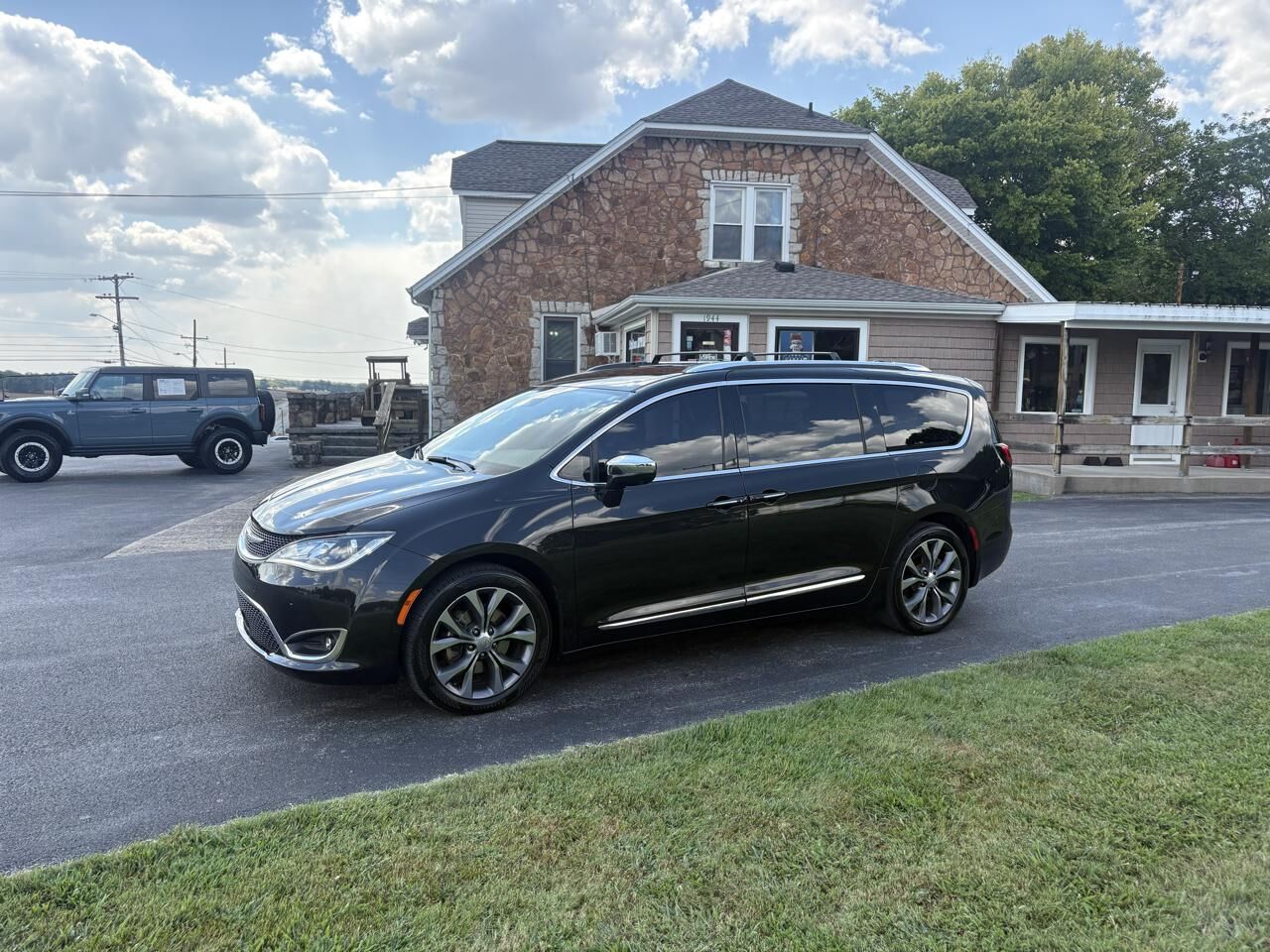 2017 CHRYSLER Pacifica