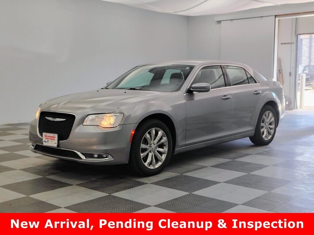 2015 CHRYSLER 300