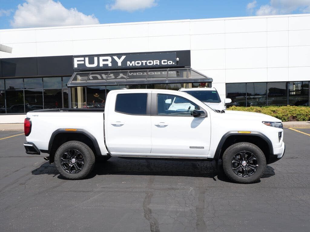 2024 GMC Canyon