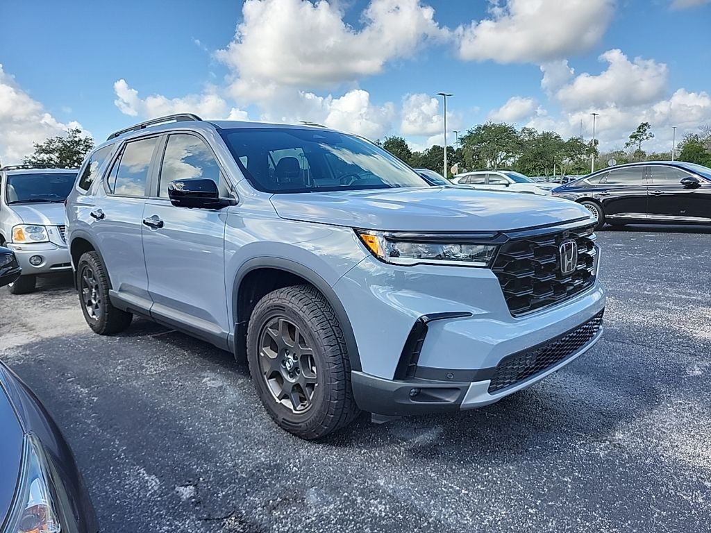 2025 HONDA Pilot