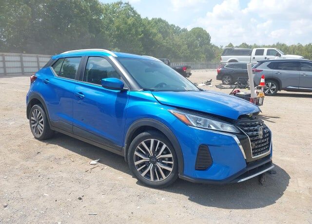 2024 NISSAN Kicks