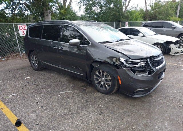 2021 CHRYSLER Pacifica
