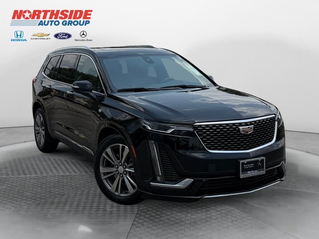 2025 CADILLAC XT6