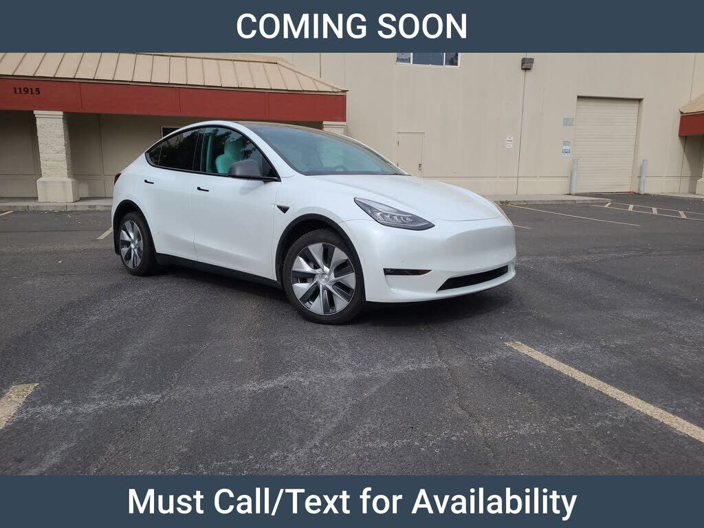 2022 TESLA Model Y