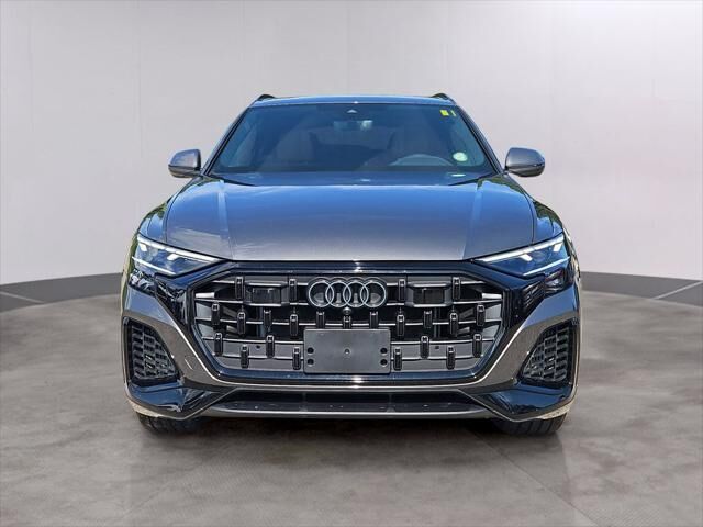 2025 Audi Q8