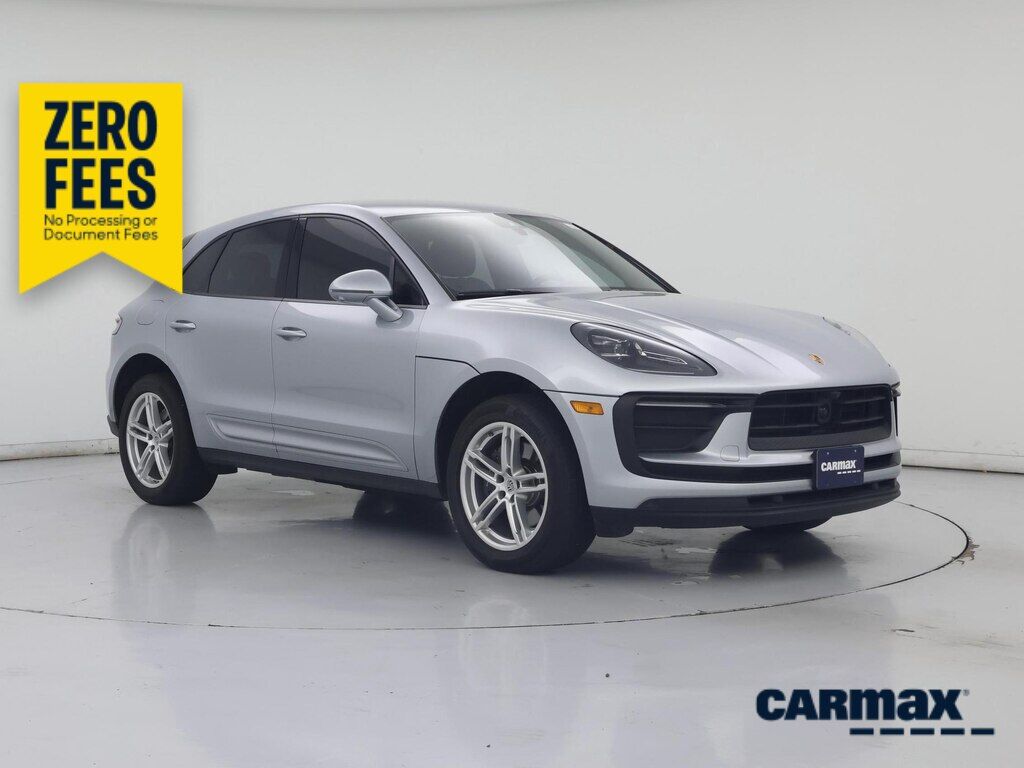 2024 PORSCHE Macan