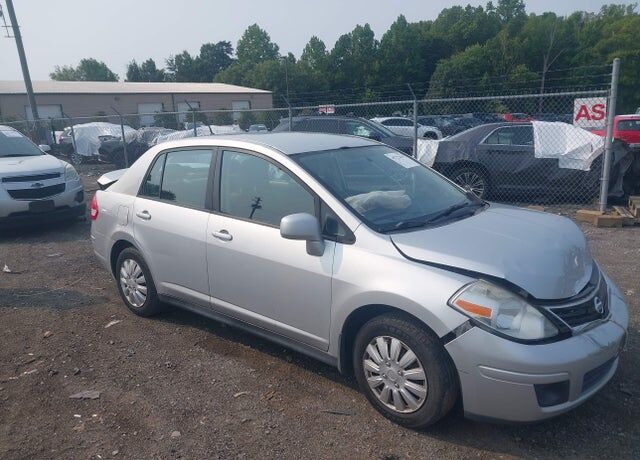 2010 NISSAN Versa