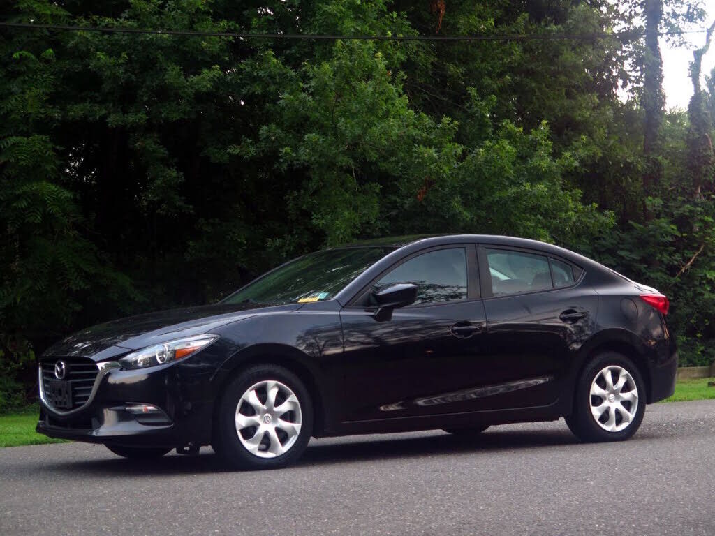 2017 MAZDA Mazda3