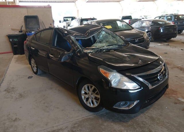 2019 NISSAN Versa
