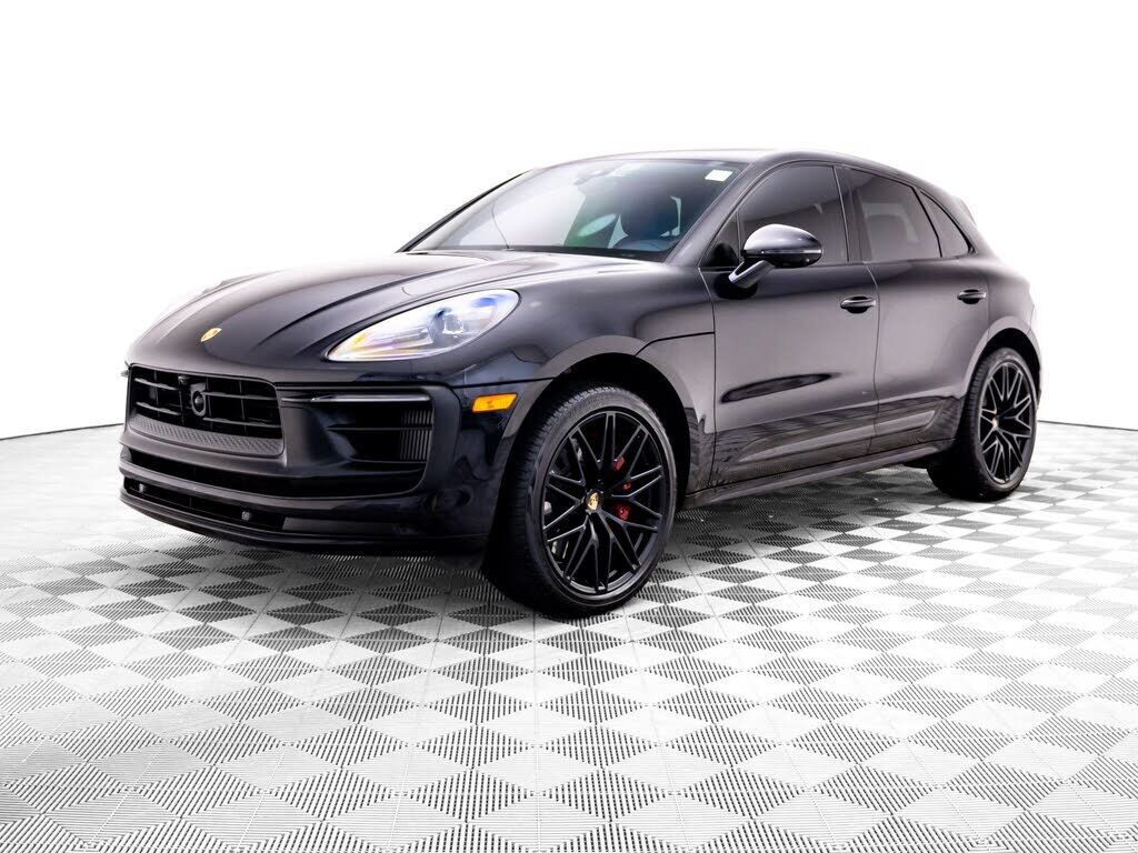 2023 PORSCHE Macan