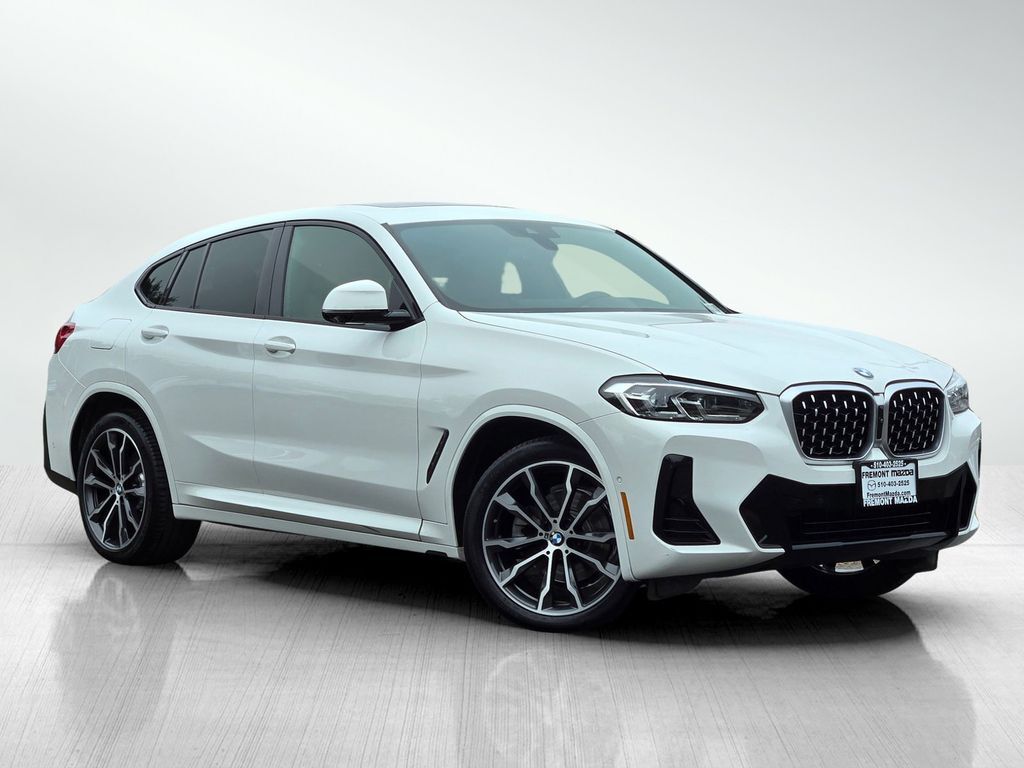2022 BMW X4