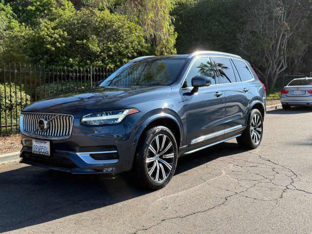 2020 VOLVO XC90