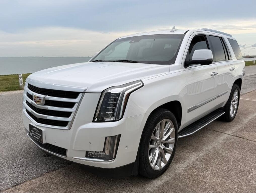 2018 CADILLAC Escalade