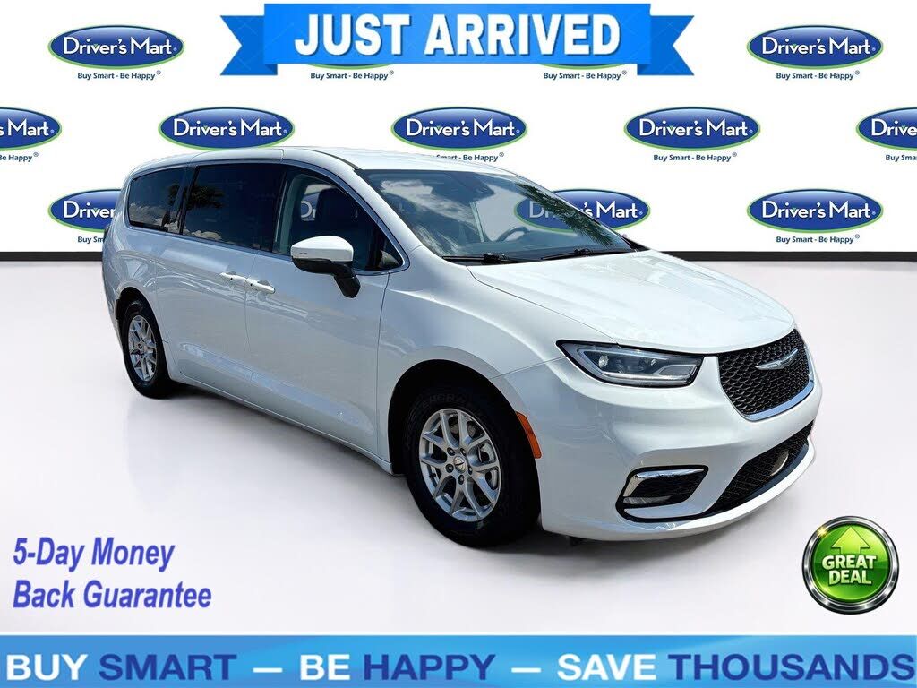2023 CHRYSLER Pacifica