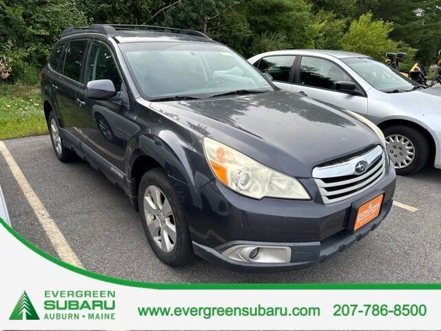 2011 SUBARU Outback