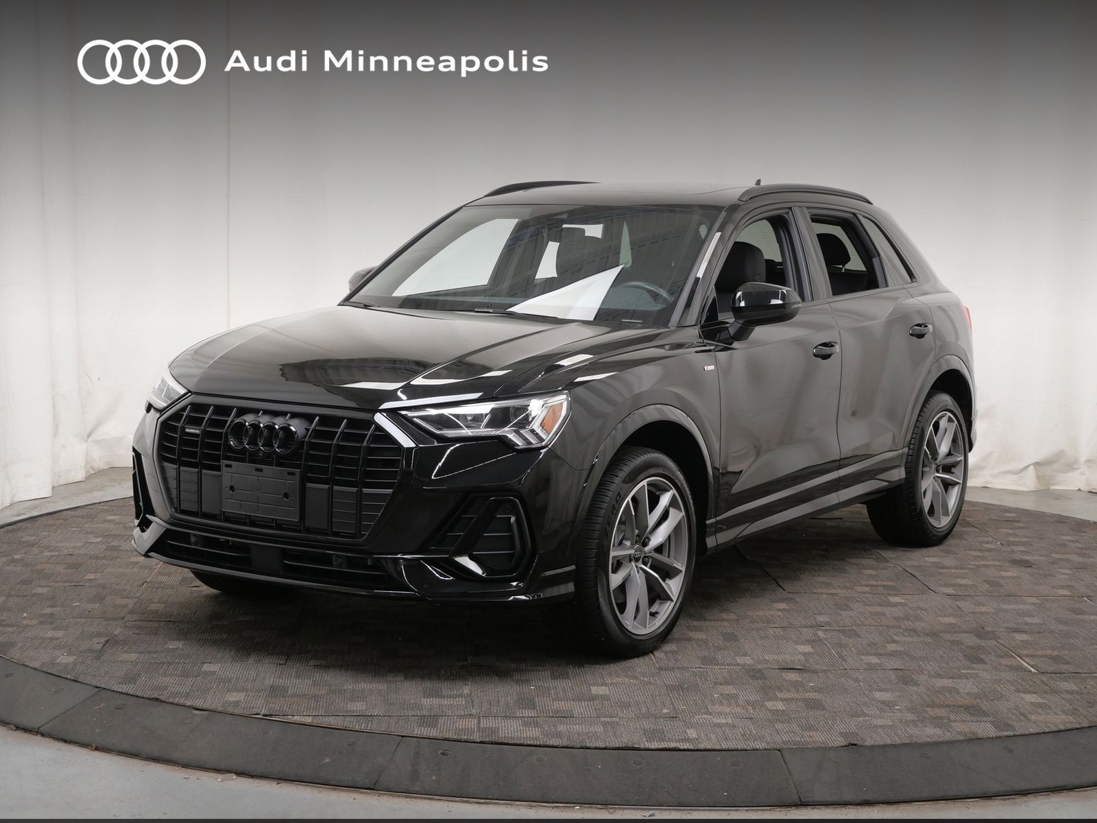 2023 AUDI Q3