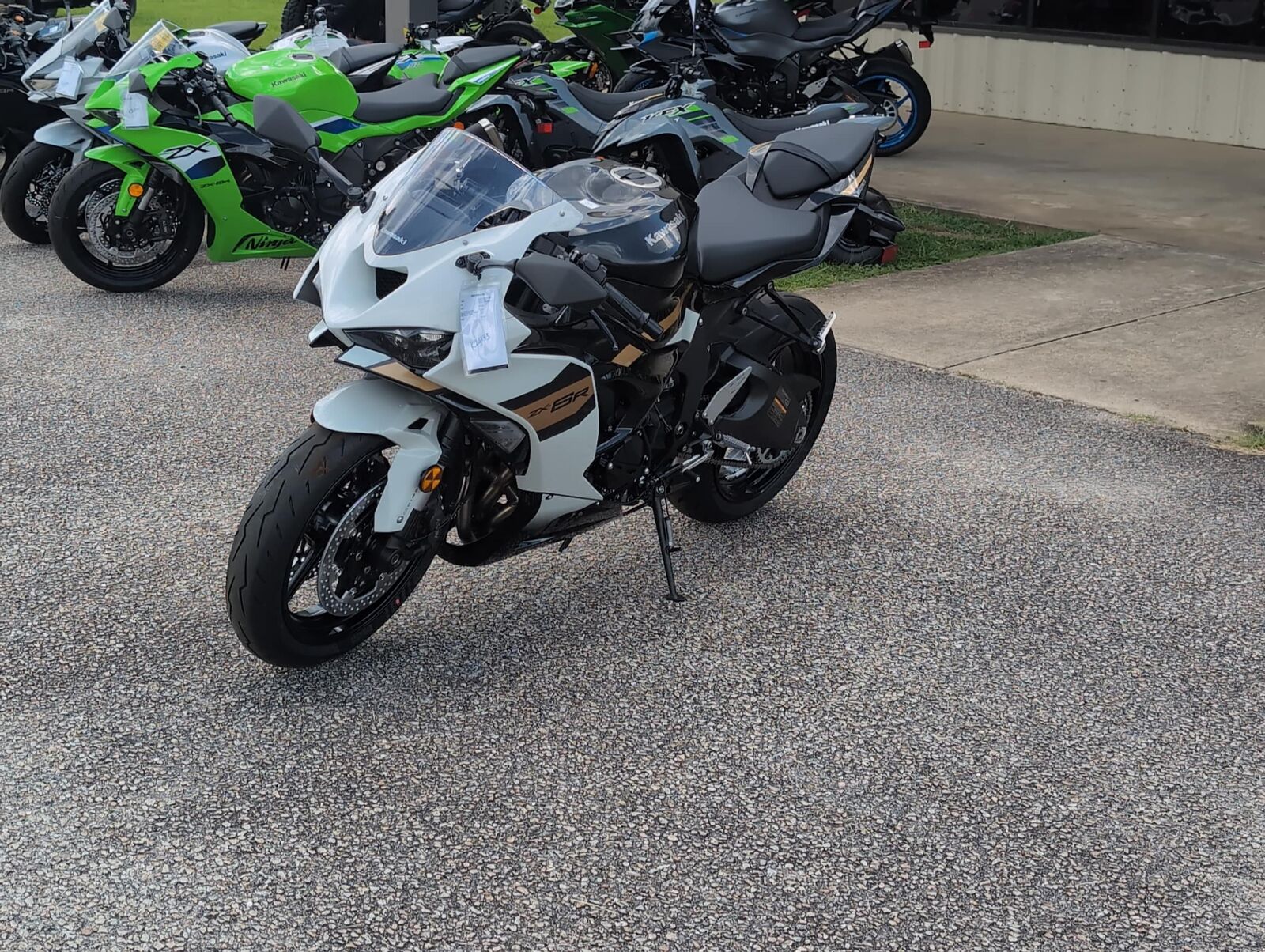 2026 KAWASAKI Ninja