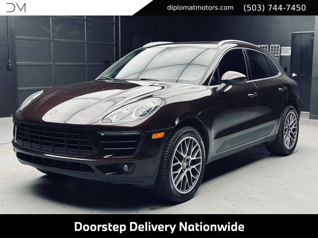2018 PORSCHE Macan