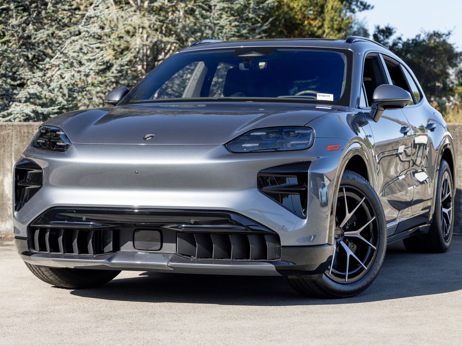 2026 PORSCHE Cayenne