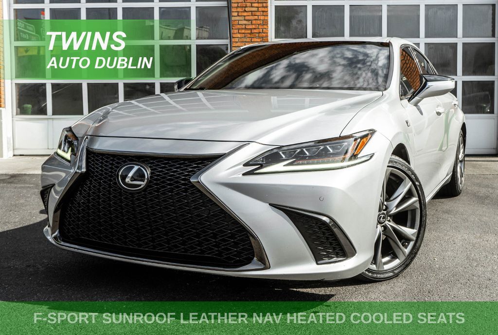 2019 LEXUS ES
