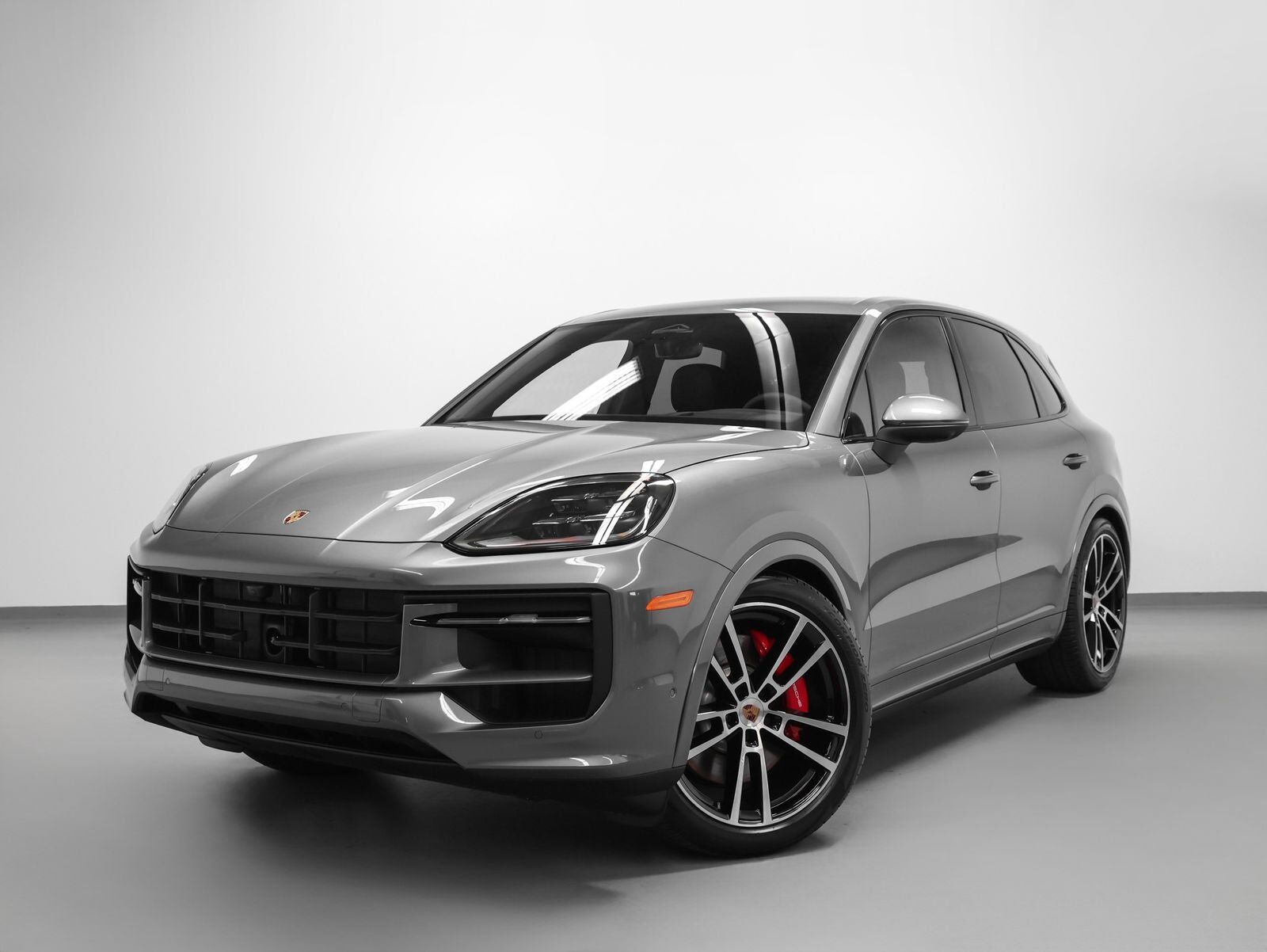 2026 PORSCHE Cayenne