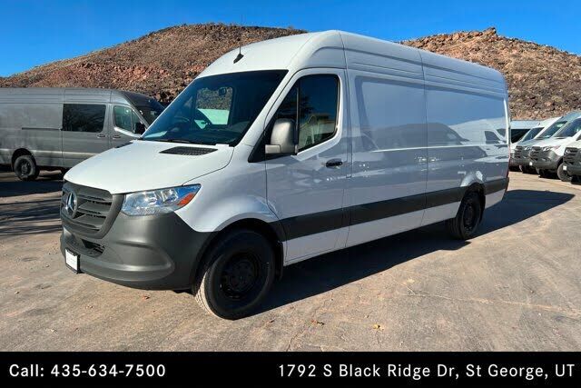 2026 MERCEDES-BENZ Sprinter