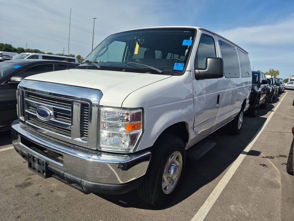2012 FORD E-350
