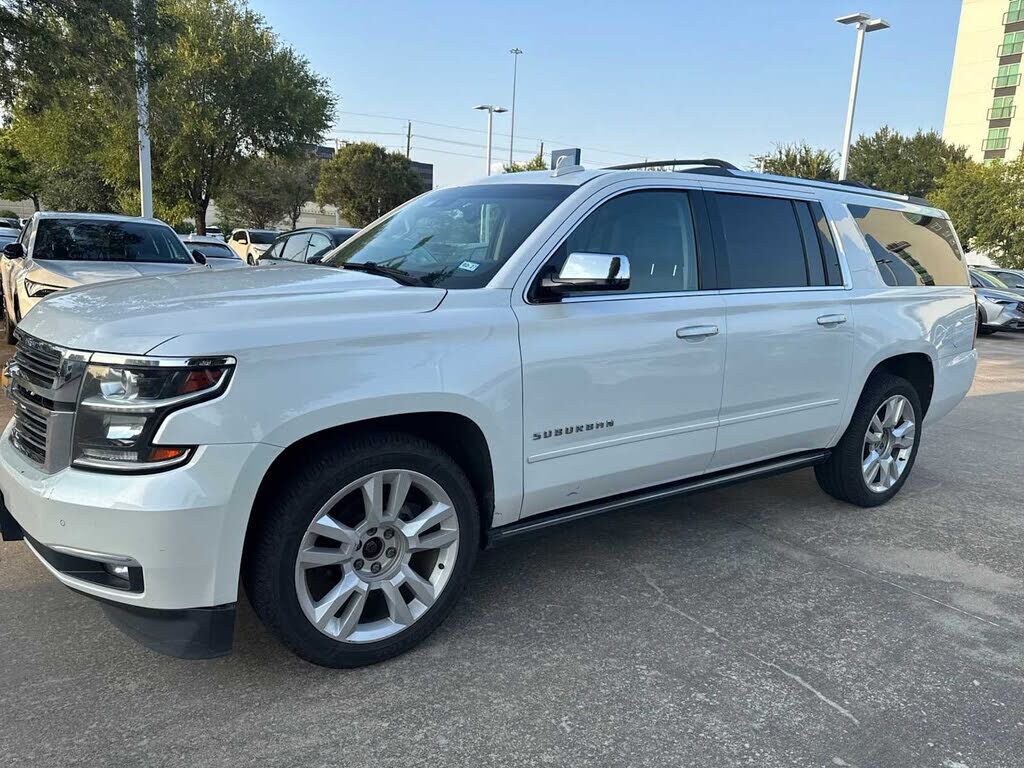 2017 CHEVROLET Suburban