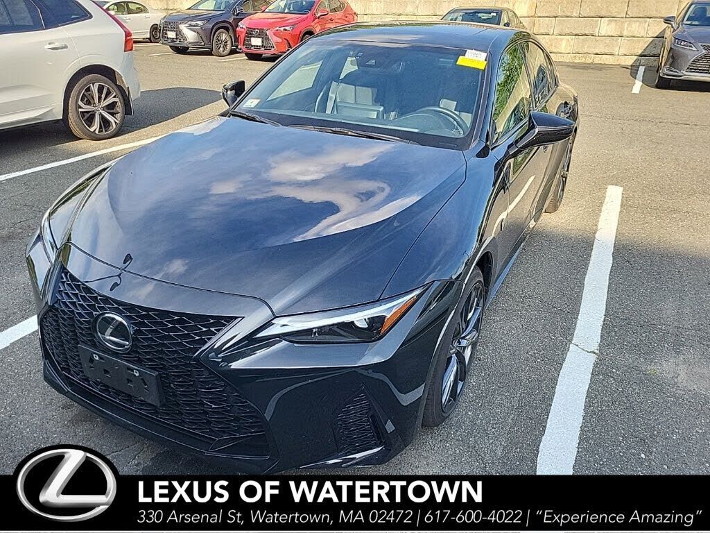 2025 LEXUS IS