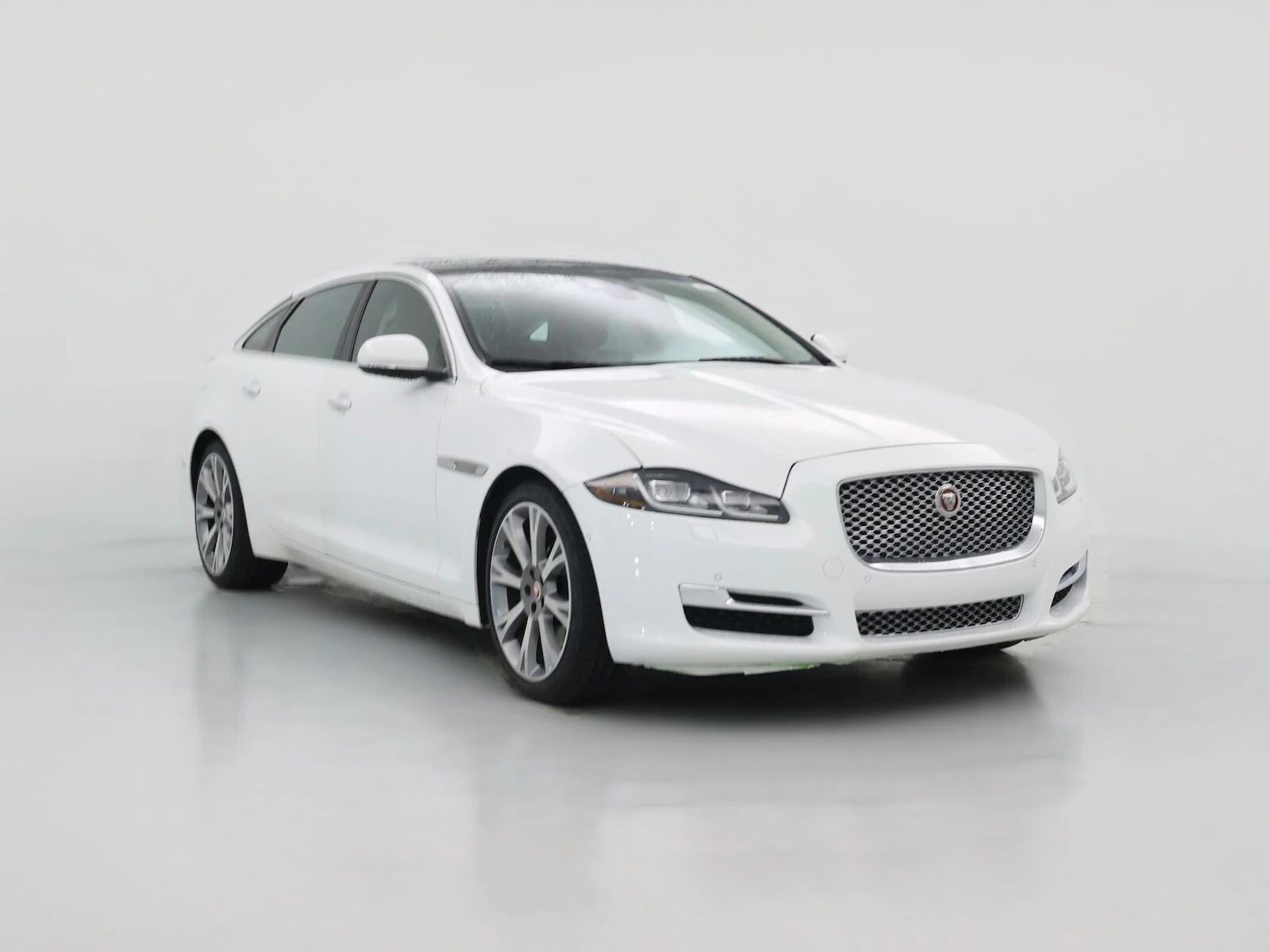 2019 JAGUAR XJ