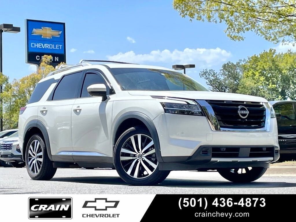 2023 NISSAN Pathfinder